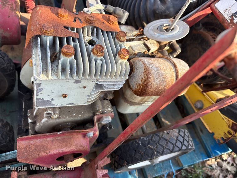 image for item EU0288 Lawn equipment