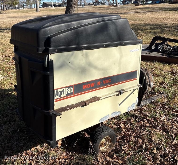 image for item EU0289 Agri Fab leaf vacuum 