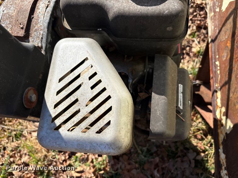 image for item EU0289 Agri Fab leaf vacuum 