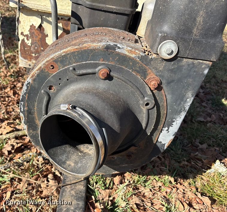 image for item EU0289 Agri Fab leaf vacuum 