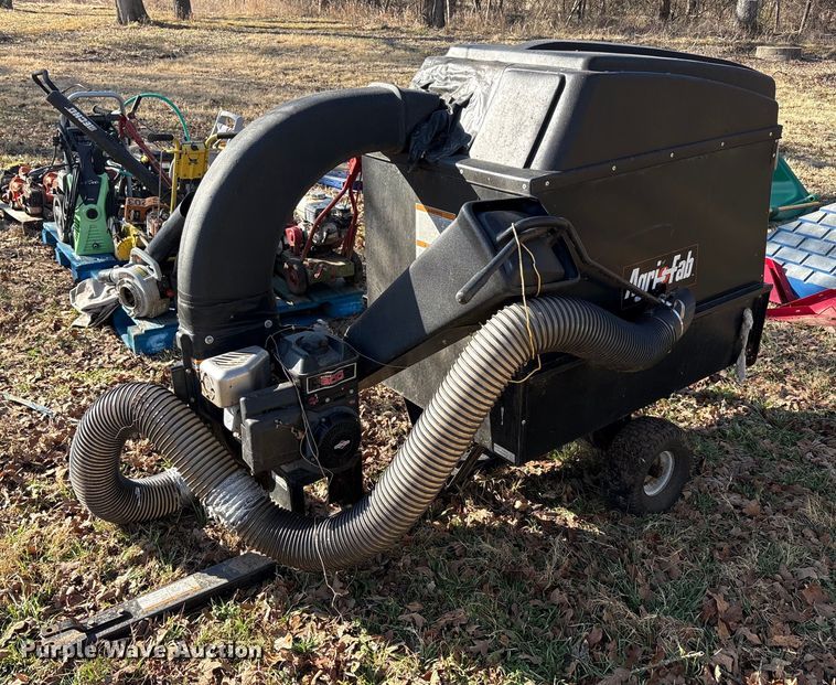 image for item EU0289 Agri Fab leaf vacuum 