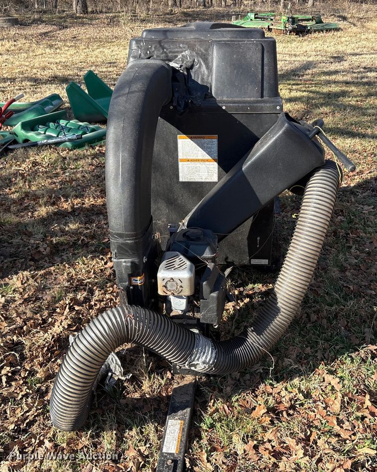 image for item EU0289 Agri Fab leaf vacuum 