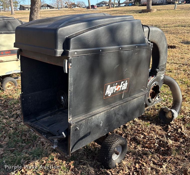 image for item EU0289 Agri Fab leaf vacuum 