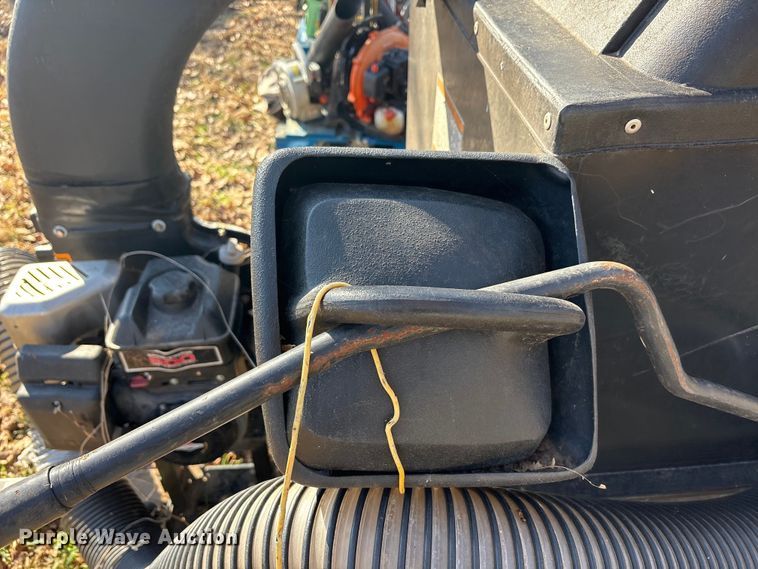 image for item EU0289 Agri Fab leaf vacuum 