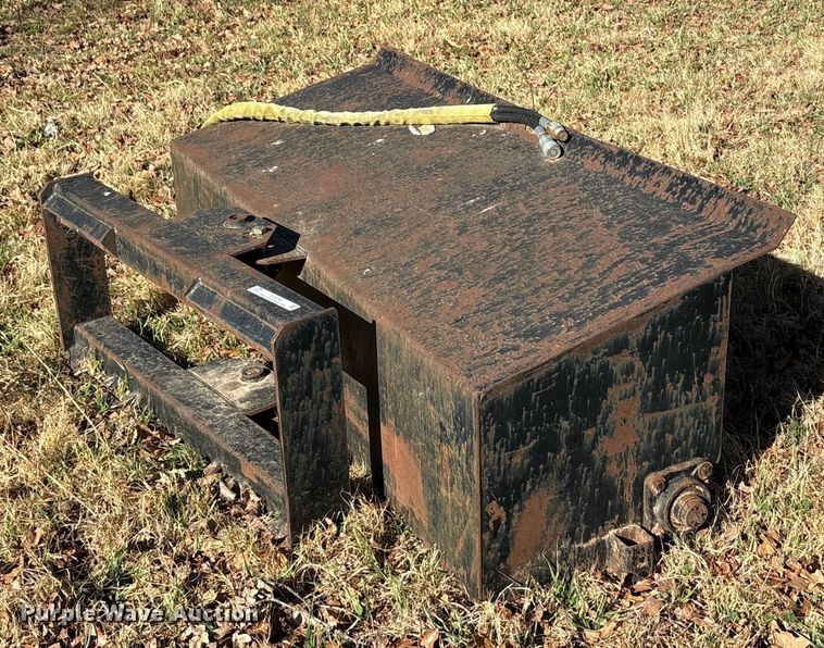 image for item EU0292 Skid steer broom