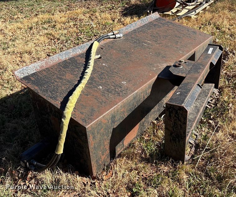 image for item EU0292 Skid steer broom