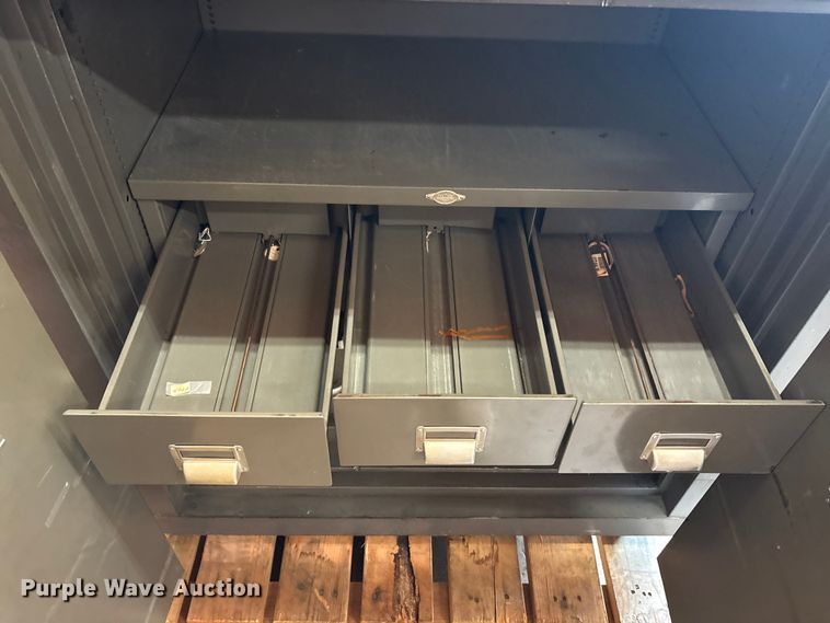 image for item EU0295 Art metal 146294 safe