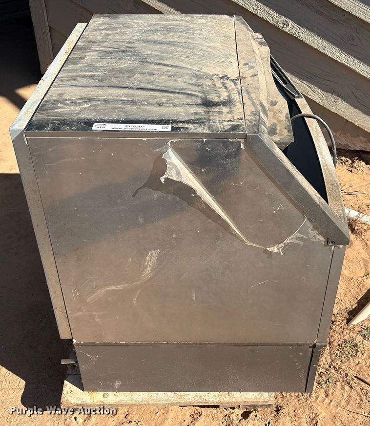 image for item EU0297 Manitowoc UYF0310A-161B ice maker