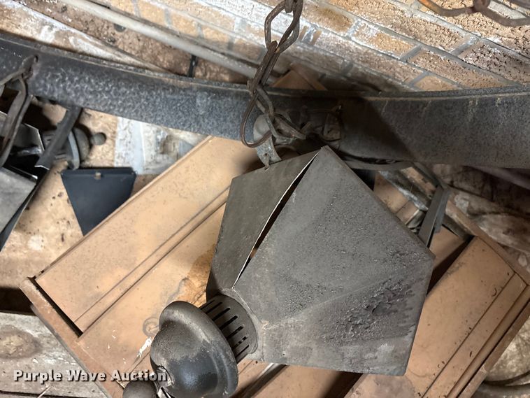 image for item EU0299 House decorations 