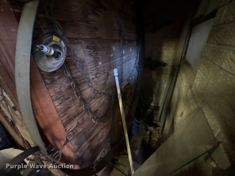 image for item EU0299 House decorations 