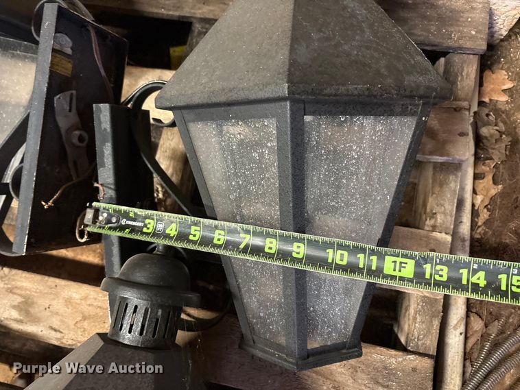 image for item EU0299 House decorations 