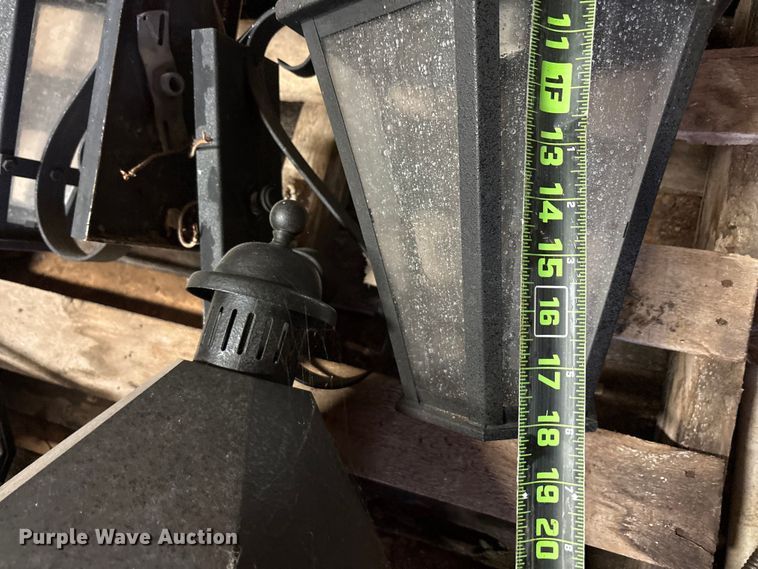 image for item EU0299 House decorations 