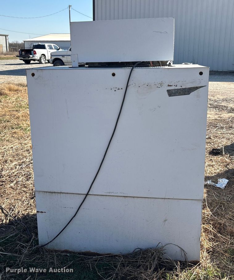 image for item EU0316 Ice freezer