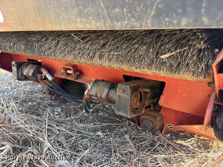 image for item EU0317 Top dresser 2500 spreader