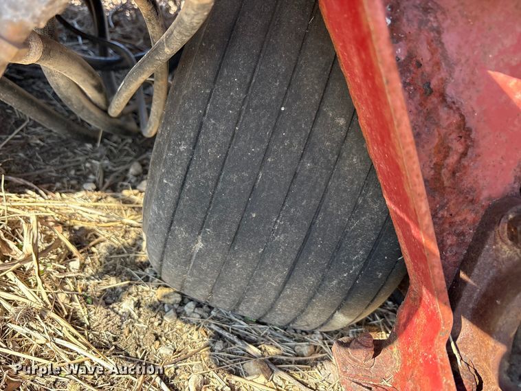 image for item EU0317 Top dresser 2500 spreader