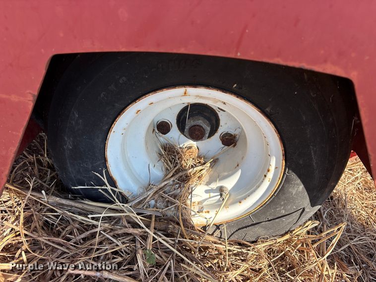 image for item EU0317 Top dresser 2500 spreader