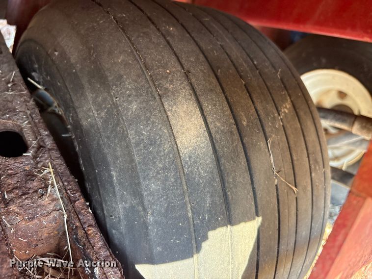 image for item EU0317 Top dresser 2500 spreader