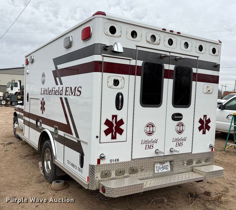 image for item EU4798 2012 Ford F350 Super Duty ambulance