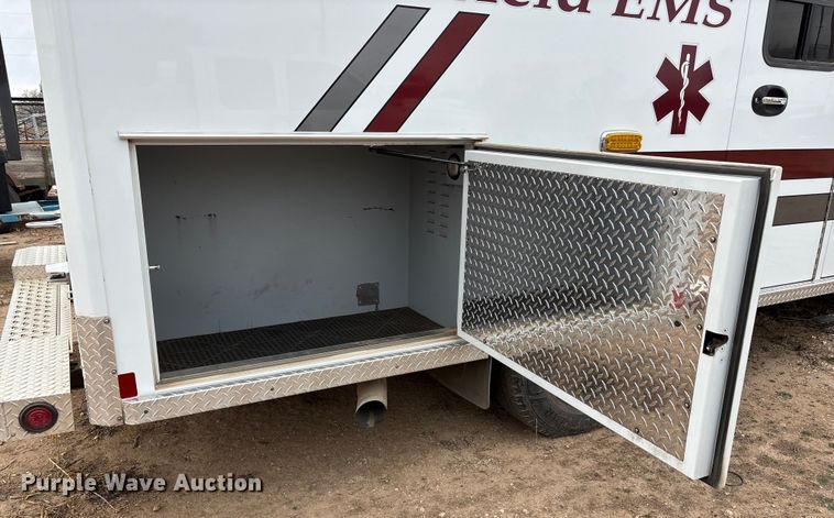 image for item EU4798 2012 Ford F350 Super Duty ambulance