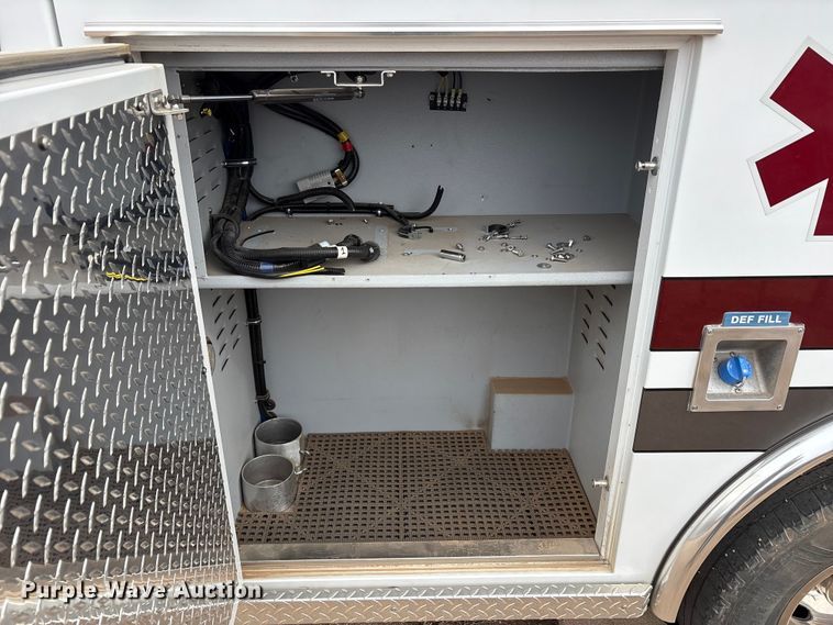image for item EU4798 2012 Ford F350 Super Duty ambulance