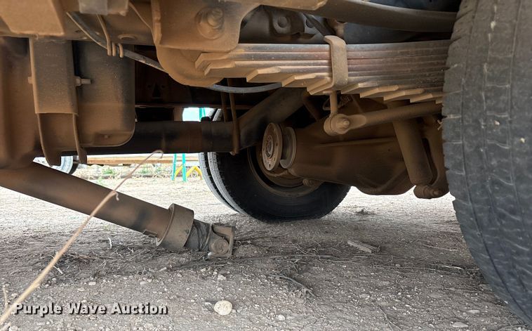 image for item EU4798 2012 Ford F350 Super Duty ambulance