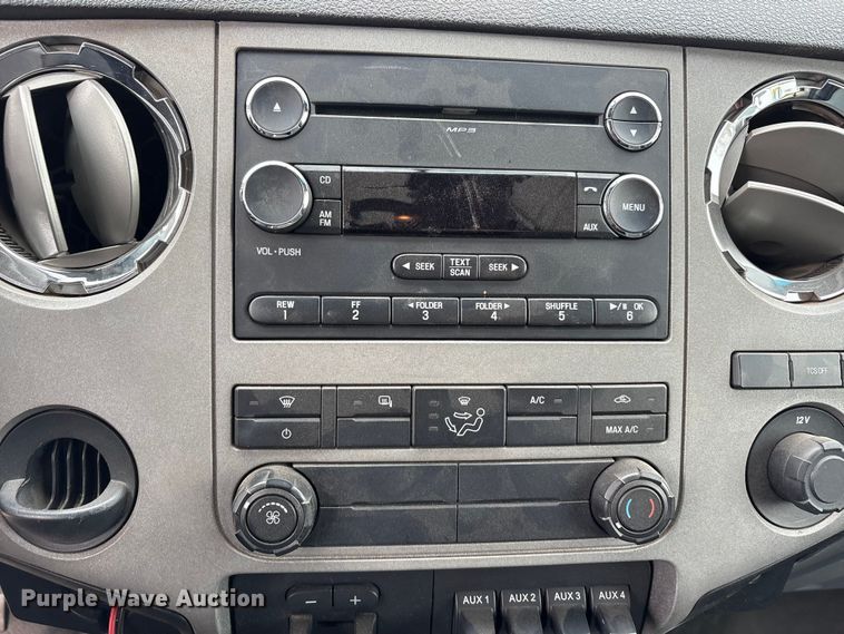 image for item EU4798 2012 Ford F350 Super Duty ambulance