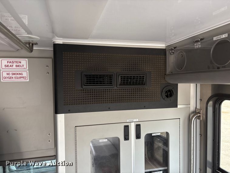 image for item EU4798 2012 Ford F350 Super Duty ambulance