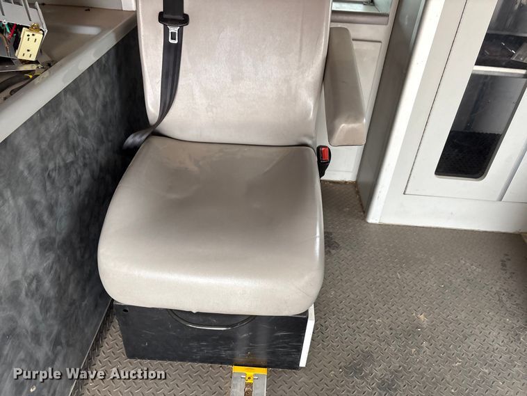 image for item EU4798 2012 Ford F350 Super Duty ambulance