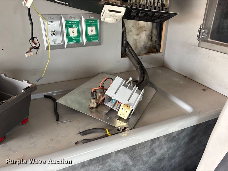 image for item EU4798 2012 Ford F350 Super Duty ambulance