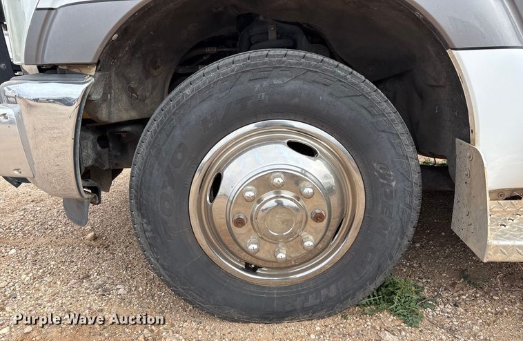 image for item EU4798 2012 Ford F350 Super Duty ambulance