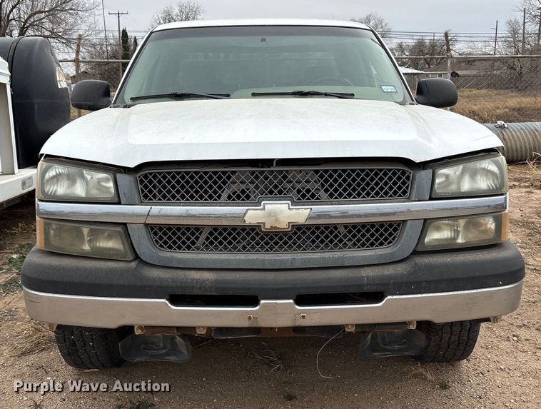 image for item EU4800 2005 Chevrolet Silverado 1500 Ext. Cab pickup truck