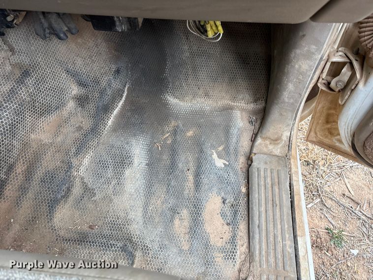 image for item EU4800 2005 Chevrolet Silverado 1500 Ext. Cab pickup truck