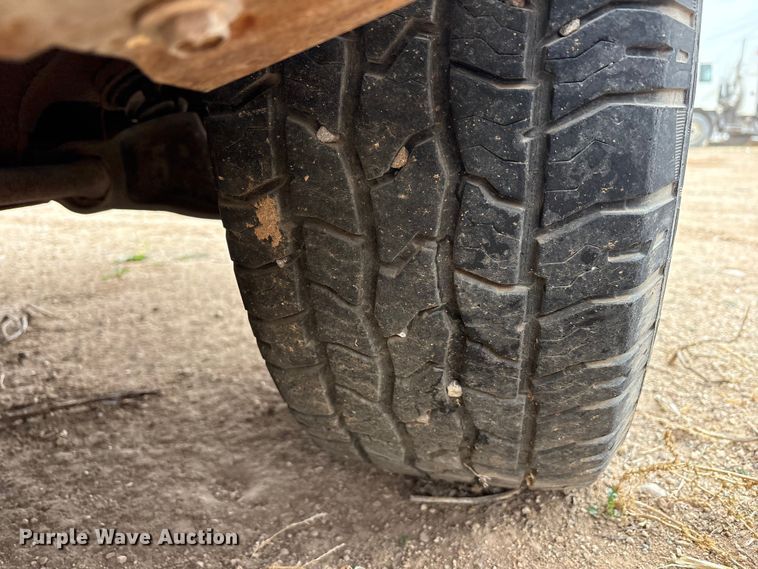 image for item EU4800 2005 Chevrolet Silverado 1500 Ext. Cab pickup truck