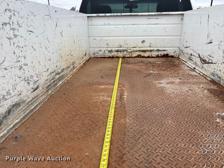 image for item EU4801 2013 Chevrolet Silverado 2500HD utility bed pickup truck