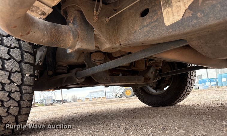 image for item EU4801 2013 Chevrolet Silverado 2500HD utility bed pickup truck