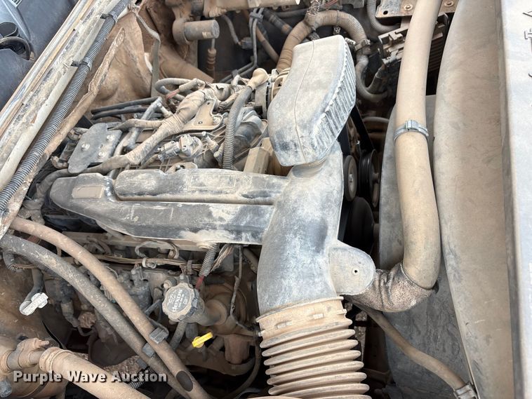 image for item EU4801 2013 Chevrolet Silverado 2500HD utility bed pickup truck