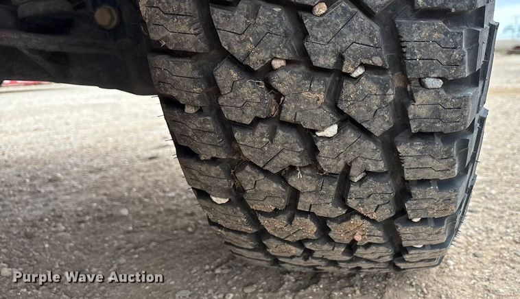 image for item EU4801 2013 Chevrolet Silverado 2500HD utility bed pickup truck