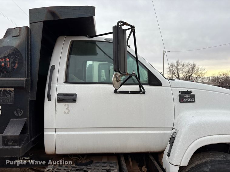 image for item EU4805 1998 Chevrolet C6500 dump truck