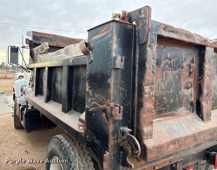 image for item EU4805 1998 Chevrolet C6500 dump truck