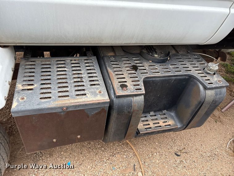 image for item EU4805 1998 Chevrolet C6500 dump truck