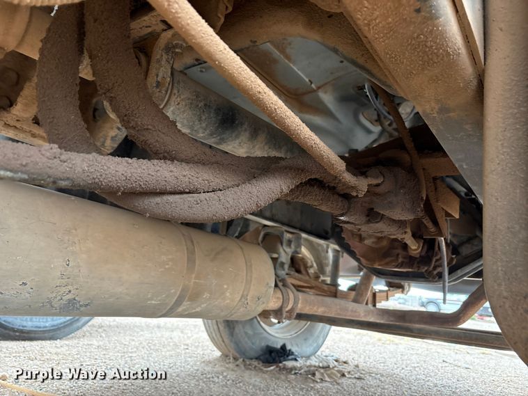 image for item EU4805 1998 Chevrolet C6500 dump truck