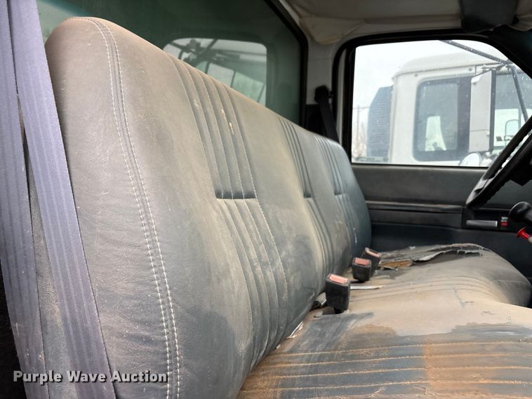 image for item EU4805 1998 Chevrolet C6500 dump truck