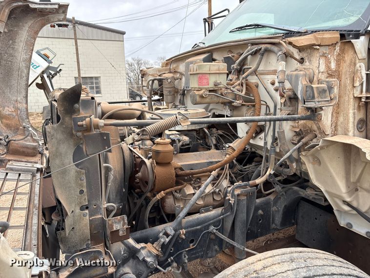 image for item EU4805 1998 Chevrolet C6500 dump truck