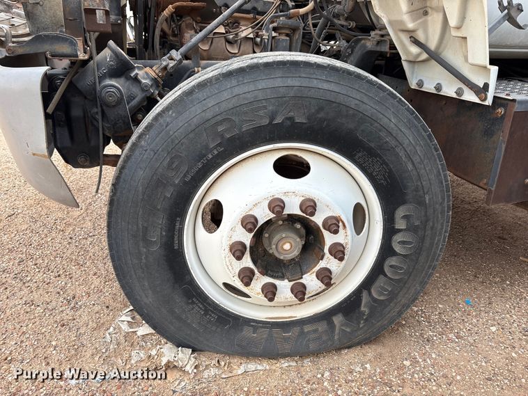 image for item EU4805 1998 Chevrolet C6500 dump truck