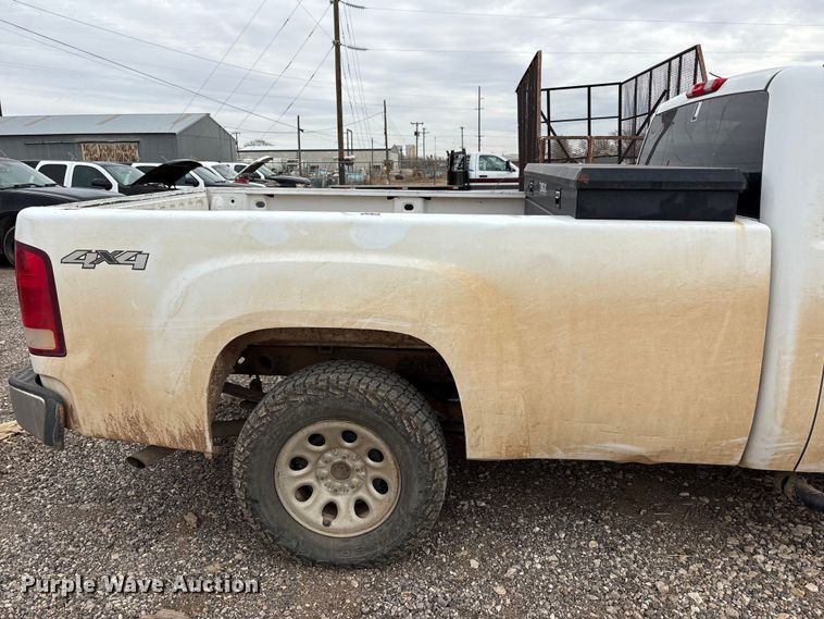 image for item EU4807 2008 GMC Sierra 1500 pickup truck