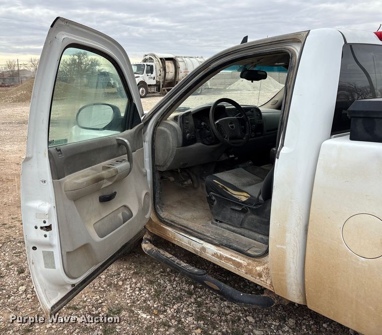 image for item EU4807 2008 GMC Sierra 1500 pickup truck