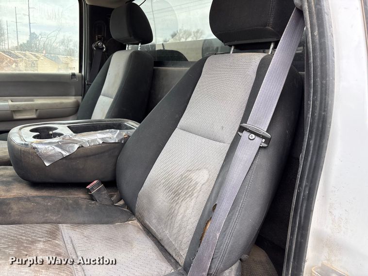 image for item EU4807 2008 GMC Sierra 1500 pickup truck