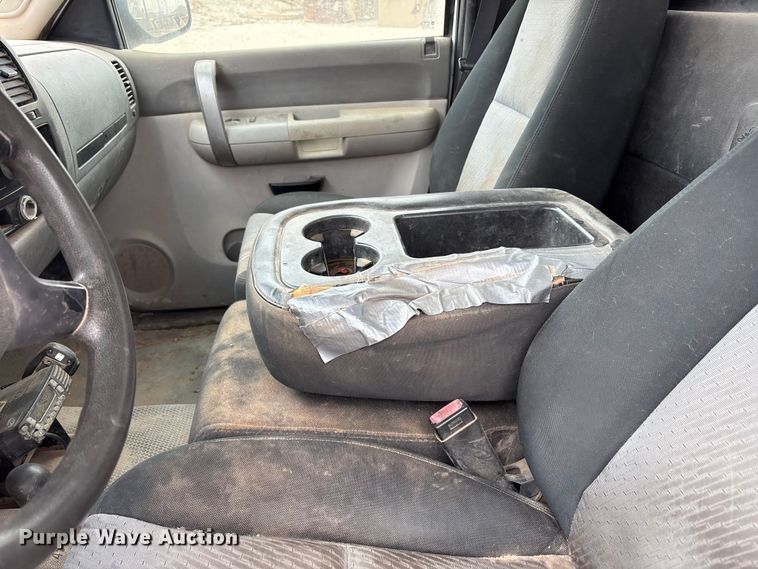 image for item EU4807 2008 GMC Sierra 1500 pickup truck