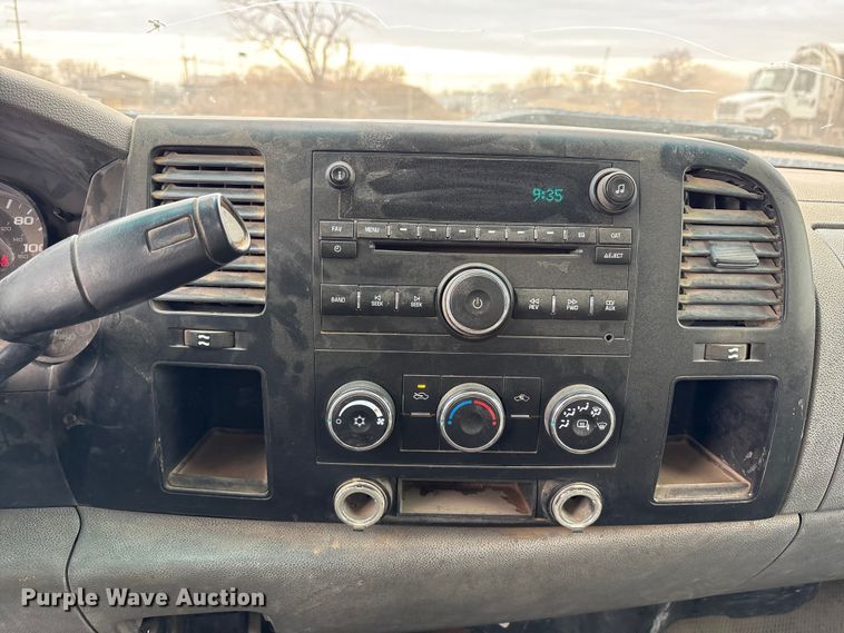 image for item EU4807 2008 GMC Sierra 1500 pickup truck