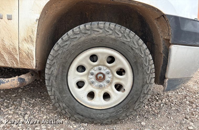 image for item EU4807 2008 GMC Sierra 1500 pickup truck